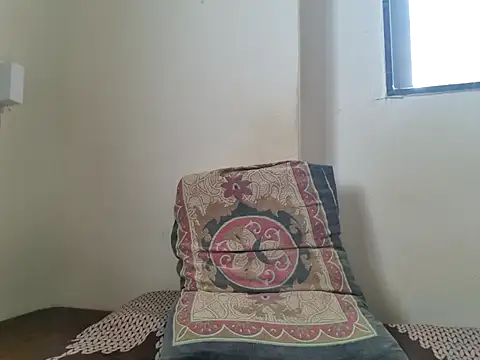 Snapshot of Jonrobinso chatting on October 5, 5:17 am Jonrobinso online show from October 5, 5:17 am