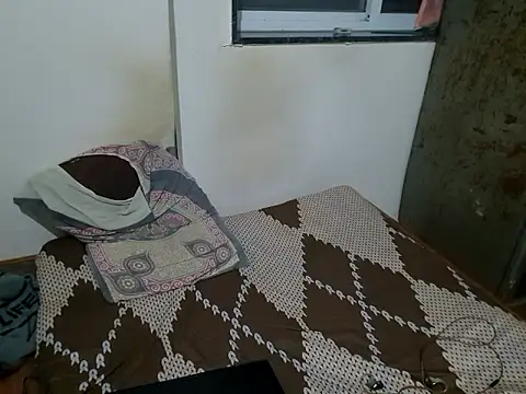 Snapshot of Jonrobinso chatting on November 21, 5:44 pm Jonrobinso online show from November 21, 5:44 pm