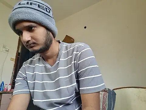 Snapshot of Jonrobinso chatting on November 30, 5:33 am Jonrobinso online show from November 30, 5:33 am