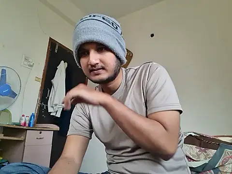 Snapshot of Jonrobinso chatting on December 1, 5:45 am Jonrobinso online show from December 1, 5:45 am