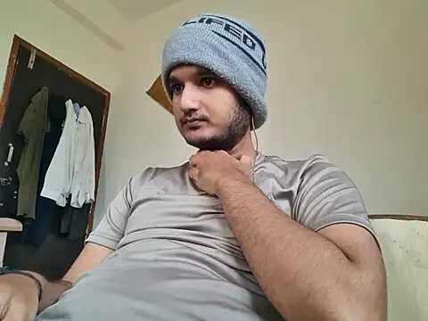 Snapshot of Jonrobinso chatting on December 3, 6:32 am Jonrobinso online show from December 3, 6:32 am