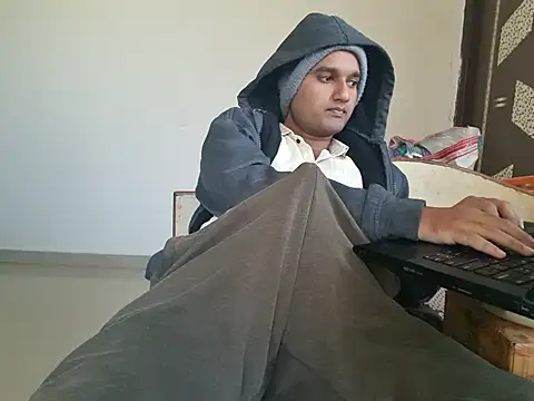 Snapshot of Jonrobinso chatting on December 14, 9:47 am Jonrobinso online show from December 14, 9:47 am