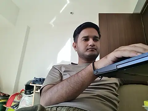 Snapshot of Jonrobinso chatting on February 28, 4:13 am Jonrobinso online show from February 28, 4:13 am