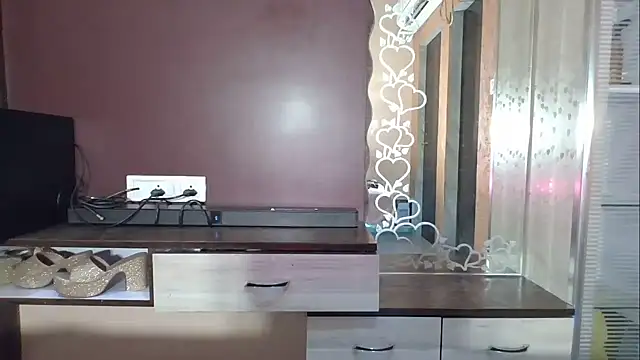 Magical Eyes09 online show from March 13, 5:22 am