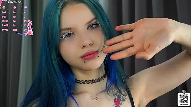 EvelyynLopez online show from March 14, 7:26 am