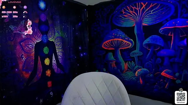 EvelyynLopez online show from March 18, 7:52 am