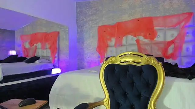 MelaniieRoux online show from October 12, 12:04 pm