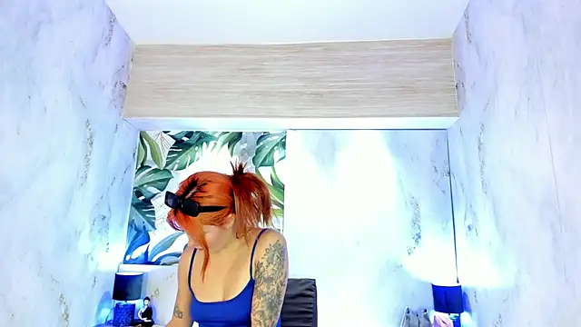 MelaniieRoux online show from May 5, 7:44 pm