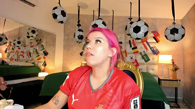 MelaniieRoux online show from June 21, 3:42 am