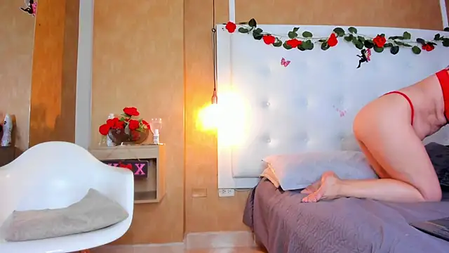 Snapshot of _evamilf_ chatting on March 21, 12:21 pm evamilf online show from March 21, 12:21 pm