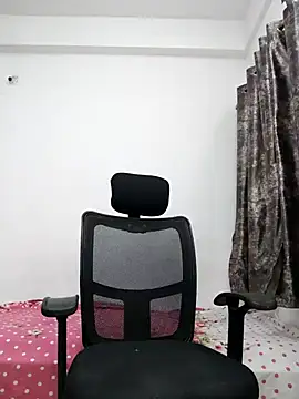 Snapshot of sanaya_baby chatting on February 14, 6:48 pm sanaya baby online show from February 14, 6:48 pm