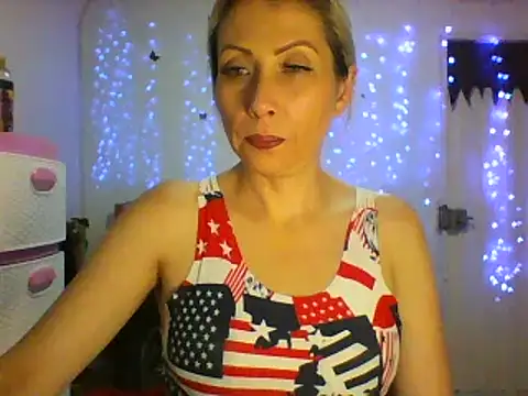 alixia81 online show from February 22, 11:57 pm