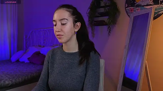 Belle Via online show from March 20, 3:39 pm