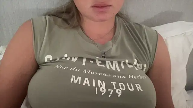 KaraLeee online show from March 4, 5:11 am