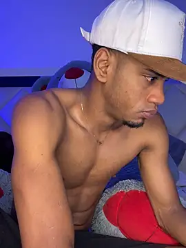 AaronCruz  online show from October 15, 4:34 am