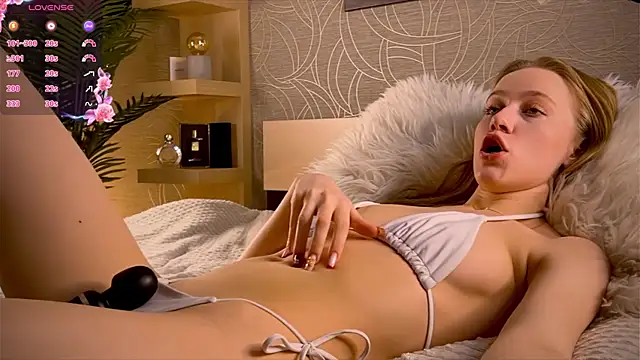 PollyAgata online show from January 18, 7:15 pm