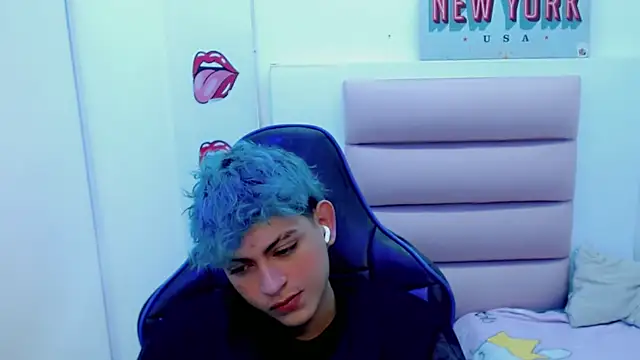 Snapshot of Yosepp_ chatting on January 18, 3:20 am Yosepp online show from January 18, 3:20 am