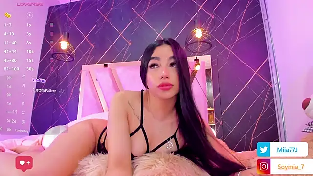 Snapshot of Miia77_ chatting on November 11, 3:17 am Miia77 online show from November 11, 3:17 am