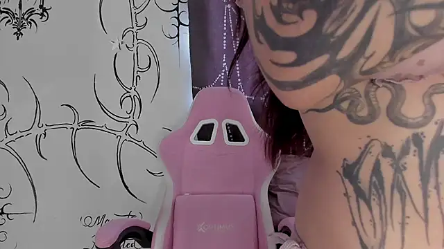 AlyRoses online show from July 1, 4:29 pm