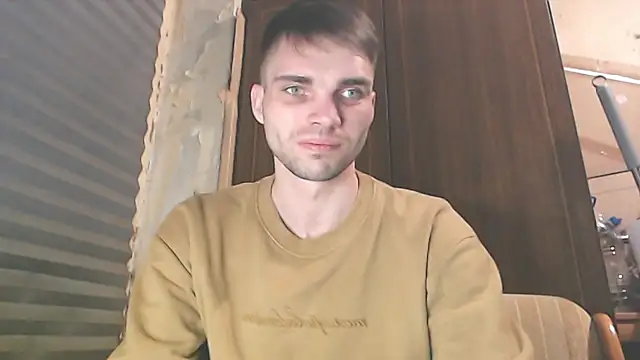 Snapshot of Simbo_cool chatting on April 12, 12:04 am Simbo cool online show from April 12, 12:04 am