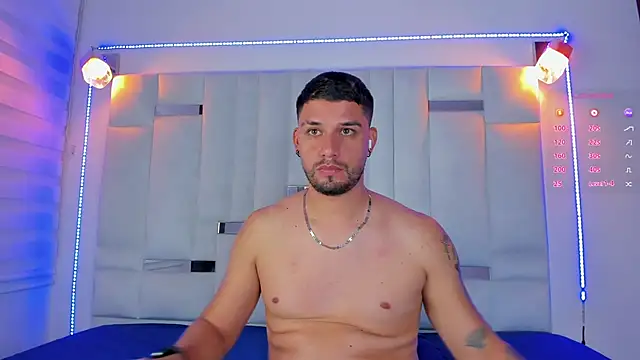 Snapshot of Jacoob19_ chatting on February 4, 6:49 pm Jacoob19 online show from February 4, 6:49 pm
