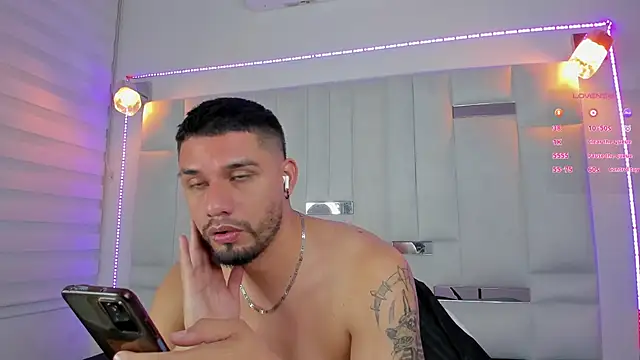 Snapshot of Jacoob19_ chatting on February 20, 4:14 pm Jacoob19 online show from February 20, 4:14 pm