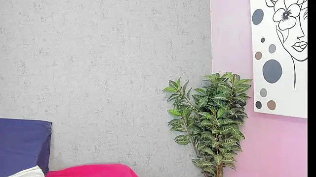 Tiffany mendez online show from February 12, 12:11 pm