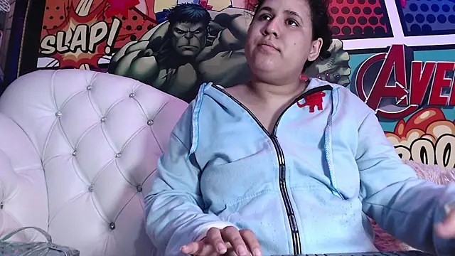 Snapshot of candy_hairy chatting on January 17, 2:38 am candy hairy online show from January 17, 2:38 am