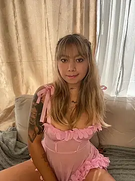 amanda-medrano1 online show from February 18, 2:13 pm