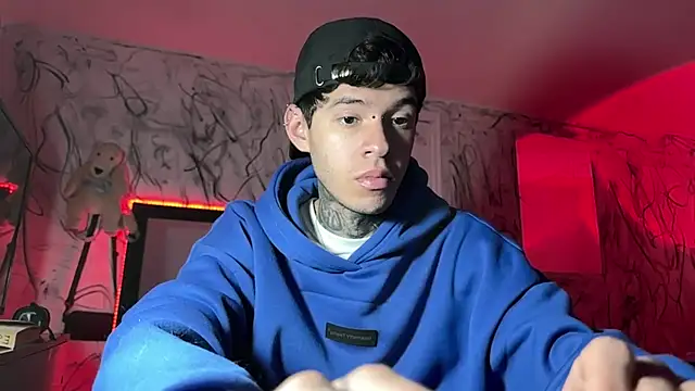 Saturno v online show from January 29, 12:12 am