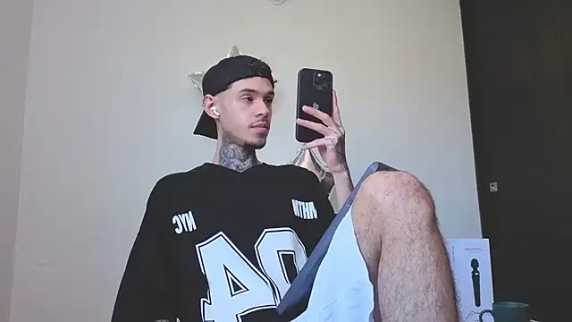 Saturno v online show from September 20, 10:05 am