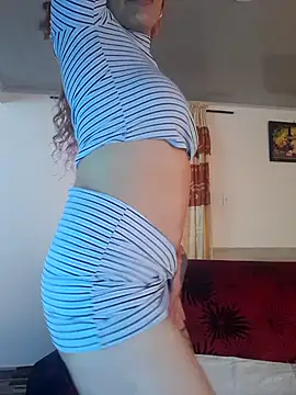 Snapshot of Sexy-Favgirl chatting on December 1, 4:29 pm Sexy-Favgirl online show from December 1, 4:29 pm