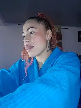 Snapshot of Sexy-Favgirl chatting on January 3, 12:52 pm Sexy-Favgirl online show from January 3, 12:52 pm