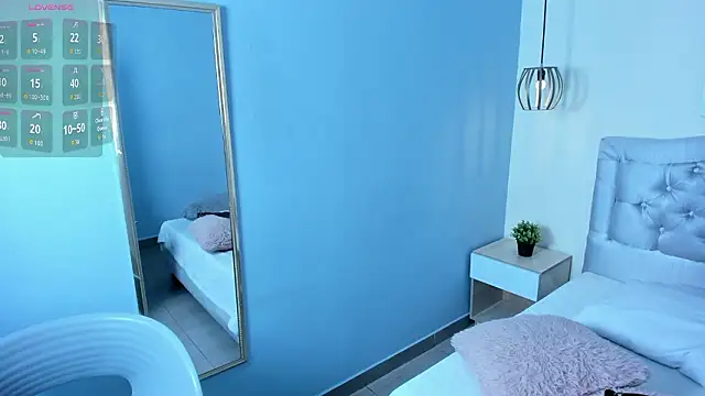 Snapshot of escarleth__ chatting on February 18, 11:17 am escarleth online show from February 18, 11:17 am