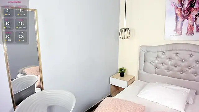 Snapshot of escarleth__ chatting on February 23, 11:40 am escarleth online show from February 23, 11:40 am