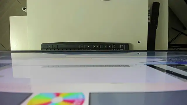 Snapshot of escarleth__ chatting on March 9, 1:15 pm escarleth online show from March 9, 1:15 pm