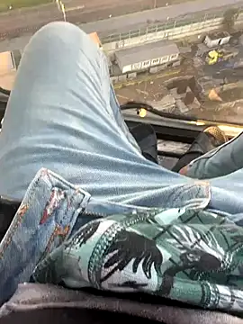 zilzop online show from December 16, 1:16 pm