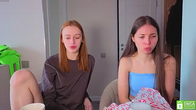 Snapshot of fcjuicy_pussy chatting on February 20, 10:16 am fcjuicy pussy online show from February 20, 10:16 am