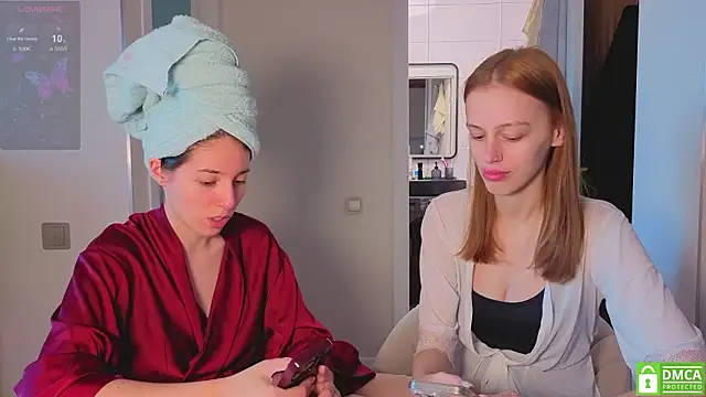 Snapshot of fcjuicy_pussy chatting on March 24, 9:47 am fcjuicy pussy online show from March 24, 9:47 am