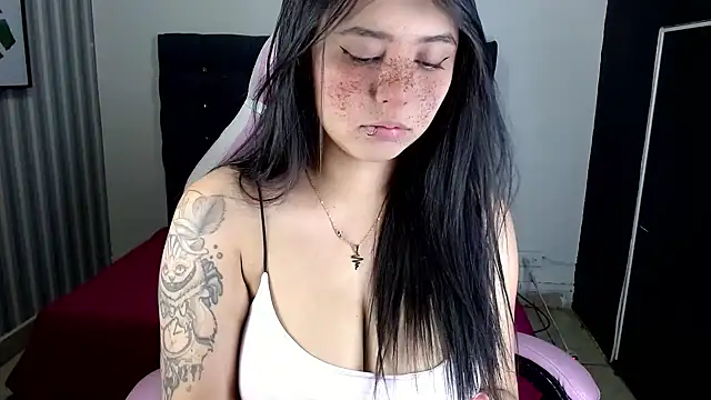 sarah moon2 online show from January 30, 4:13 pm