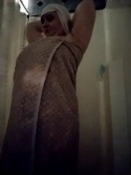 lilbishmiss online show from February 17, 10:27 pm