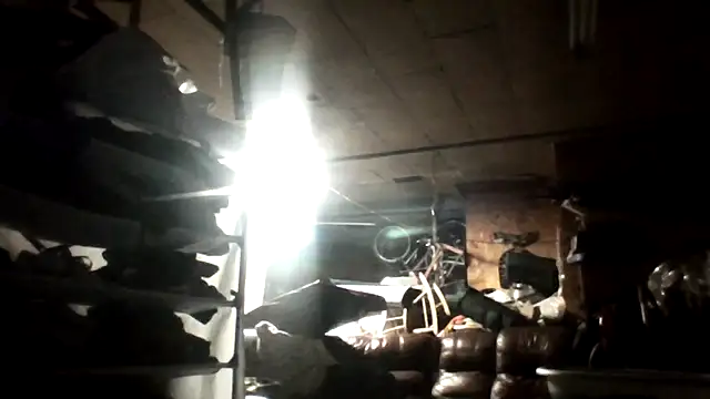 lilbishmiss online show from March 20, 6:07 am