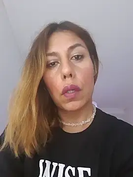 Snapshot of Yerucita chatting on March 15, 5:41 am Yerucita online show from March 15, 5:41 am