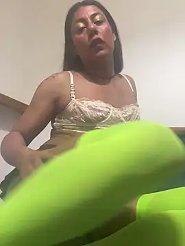 Yerucita online show from November 22, 1:37 am