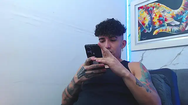 targuerian22 online show from December 18, 12:38 am