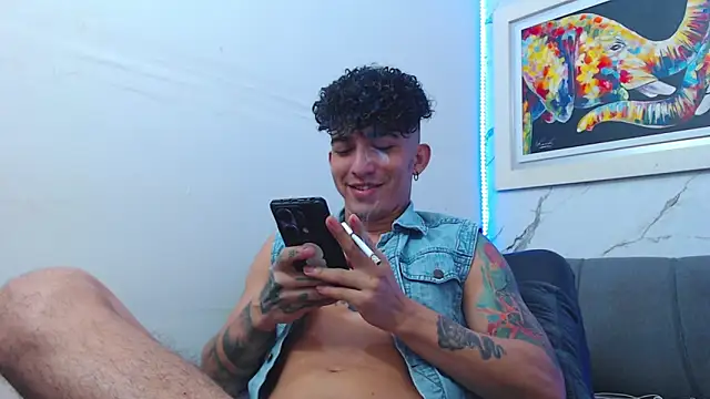 targuerian22 online show from January 14, 1:55 am