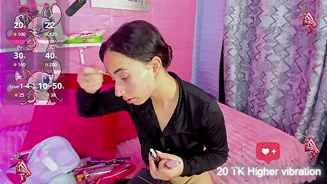 hanna  azumi online show from October 27, 1:31 am