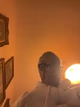 4n4l1zz4m1 online show from December 16, 6:35 pm