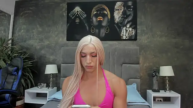 Snapshot of isa_lancaster chatting on October 21, 8:53 pm isa lancaster online show from October 21, 8:53 pm