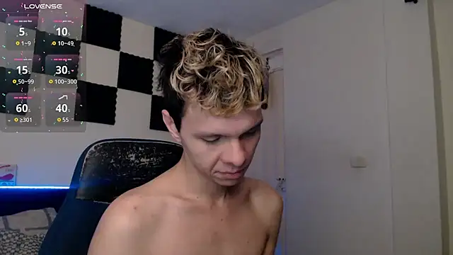 Snapshot of bryamado69 chatting on September 19, 9:22 am bryamado69 online show from September 19, 9:22 am